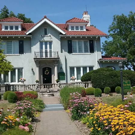 Hanover House Bed And Breakfast